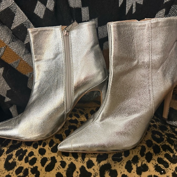Zara Silver Heeled Boots with Pointed Toe - Picture 2 of 10